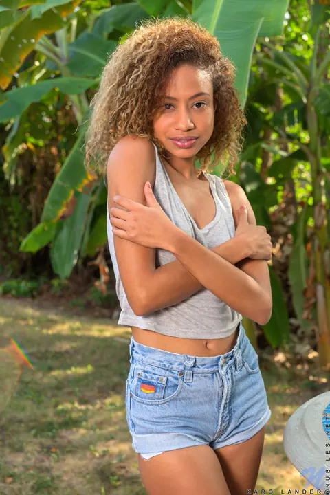Karo Lander: Skinny Latina Strips Out of Her Shorts Outdoors – photo 3 of 21