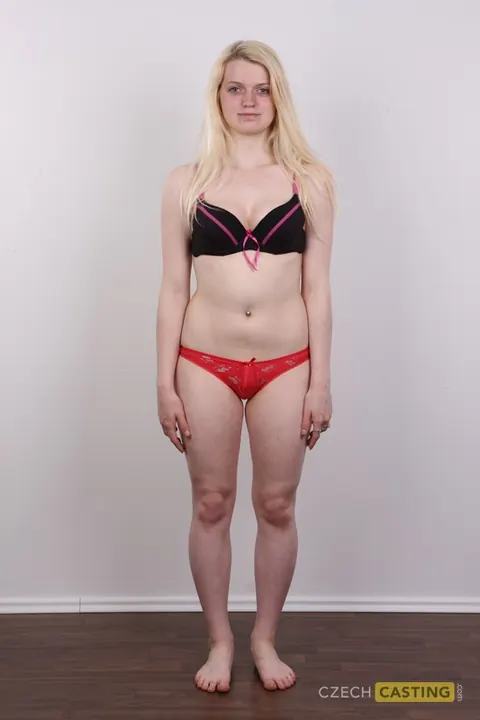 Czech Blonde Strips Out of Her Jeans on a Stool – photo 7 of 20