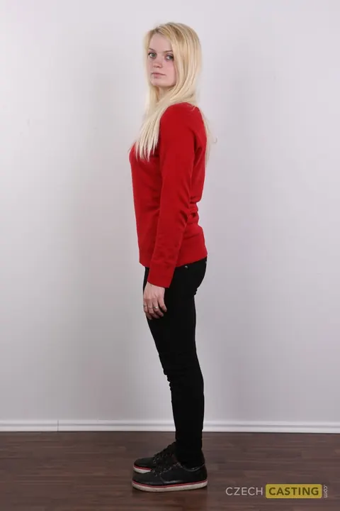 Czech Blonde Strips Out of Her Jeans on a Stool – photo 3 of 20