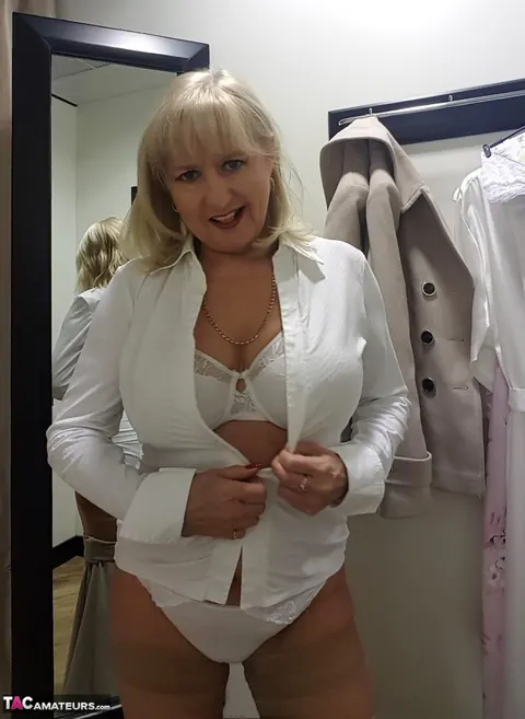 Lorna Blu: Mature British Blonde Changes Lingerie Outdoors – photo 2 of 19