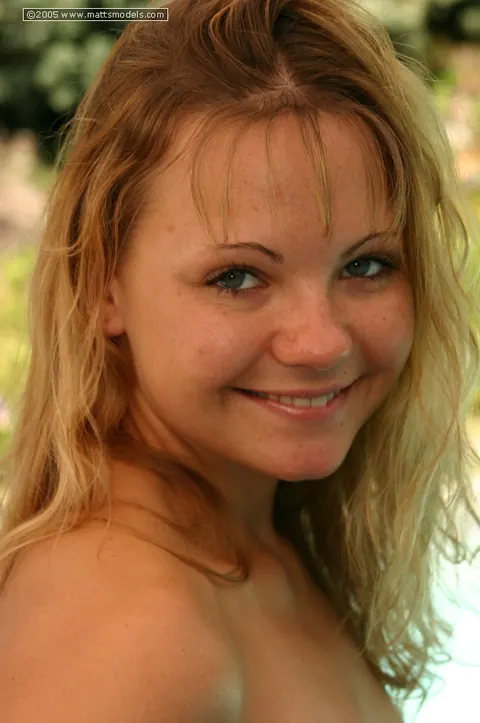 Skylynn: Brunette MILF Smokes and Strips Out of Her Bikini Outdoors – photo 10 of 16