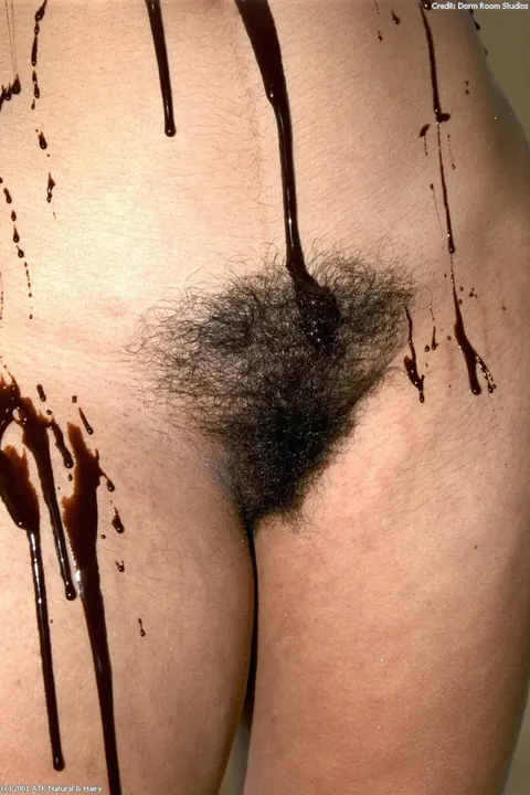 Latina BBW Spreads Her Hairy Pussy in the Bathroom – photo 3 of 21