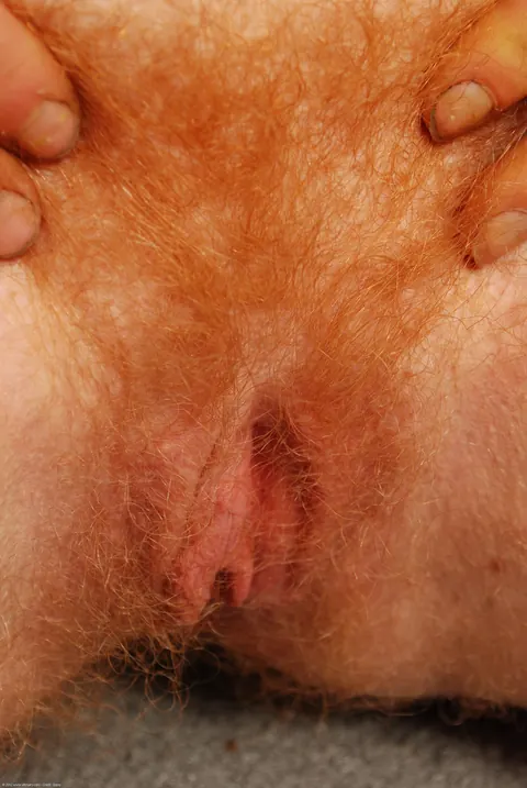 Mona Jones: Petite Redhead Strips Off Her Panties and Shows Her Hairy Pussy – photo 12 of 21
