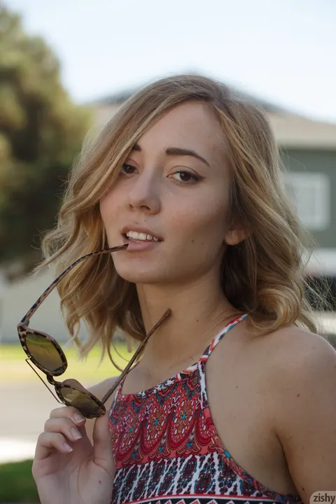 Dallas Mills: Slim Babe Flashes Panties Outdoors – photo 1 of 12