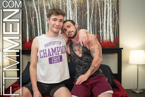 Tattooed Trans Woman Kisses Her Partner – photo 2 of 15