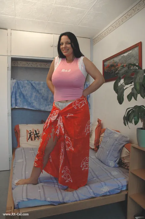 Busty BBW in Lingerie Poses Nude on the Bed – photo 1 of 20
