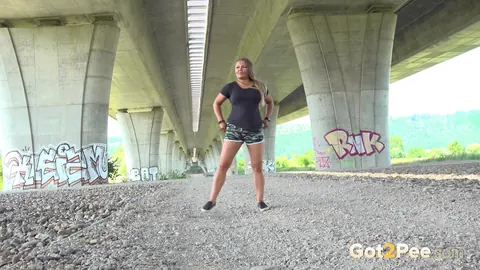 Jenna Lovely: Blonde in Shorts Spreads and Pisses Under Overpass – photo 2 of 15