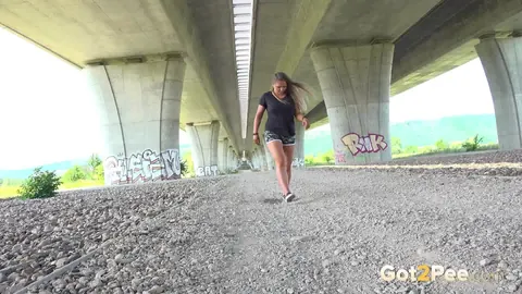 Jenna Lovely: Blonde in Shorts Spreads and Pisses Under Overpass – photo 14 of 15