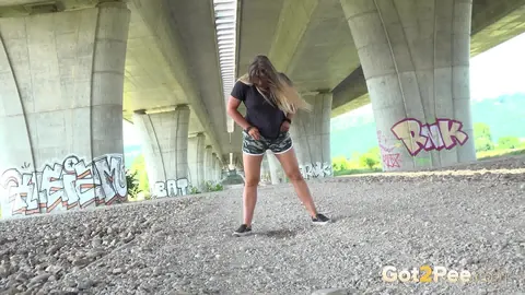 Jenna Lovely: Blonde in Shorts Spreads and Pisses Under Overpass – photo 13 of 15