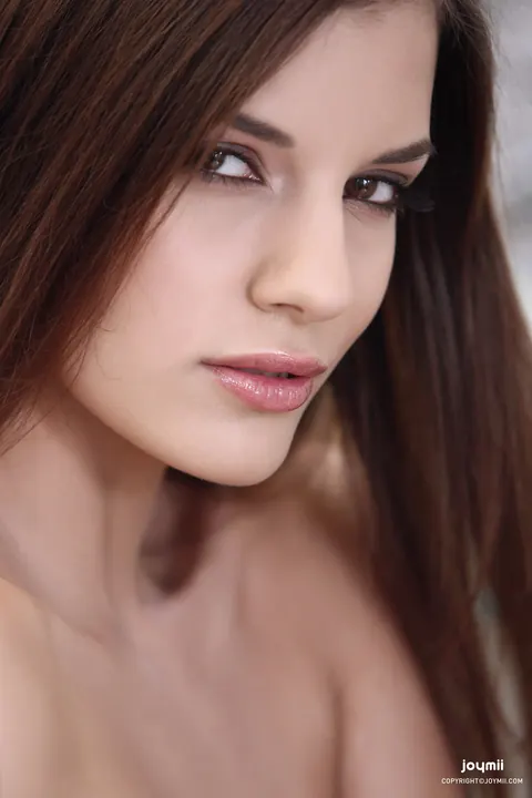Candice Luca: European Brunette in Heels Has Sex and Uses a Dildo – photo 9 of 20