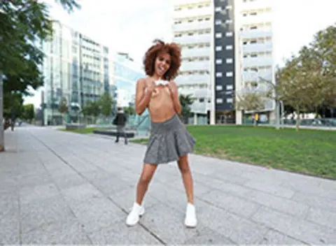 Selva Lapiedra: Thick Latina Redhead Takes Anal in Her Skirt Outdoors – photo 16 of 21