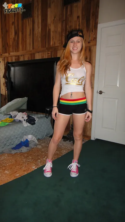 Taylor Whyte: Blonde in Jeans and Panties Sucks and Rides Her Partner – photo 17 of 20