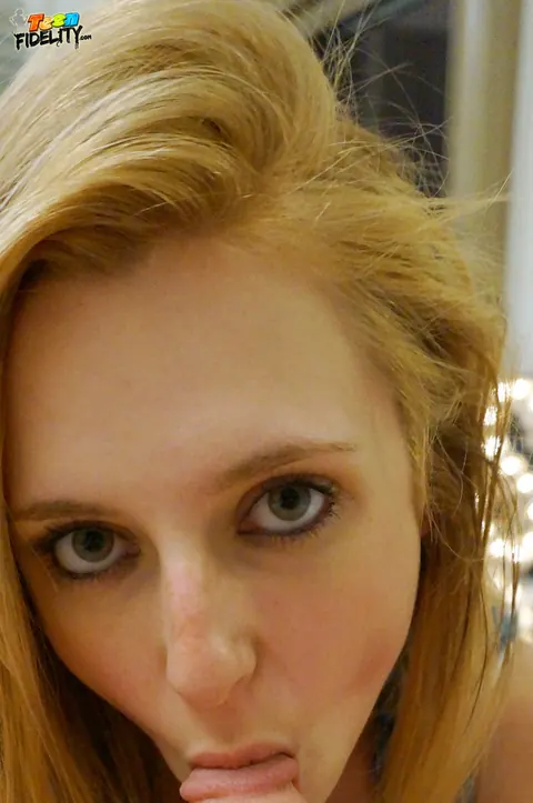 Taylor Whyte: Blonde in Jeans and Panties Sucks and Rides Her Partner – photo 10 of 20