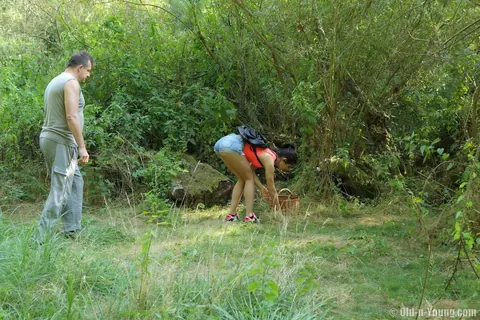 Lady Dee: Tall Czech Brunette Takes Cum in Mouth Outdoors – photo 9 of 16