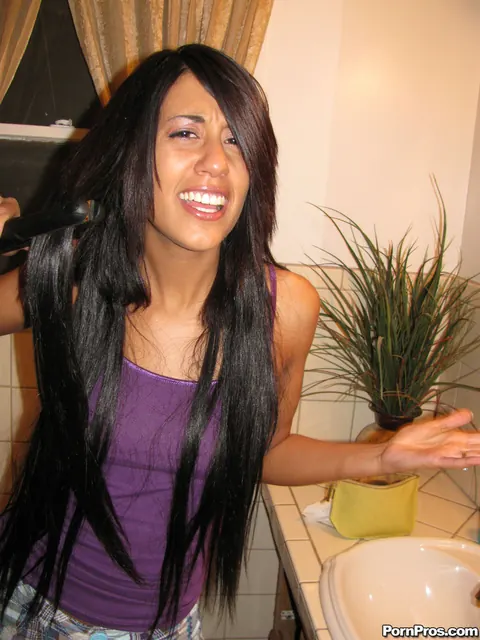 Lyla Storm: Latina Brunette in Shorts Spreads Her Pussy and Paints Her Toes – photo 1 of 16