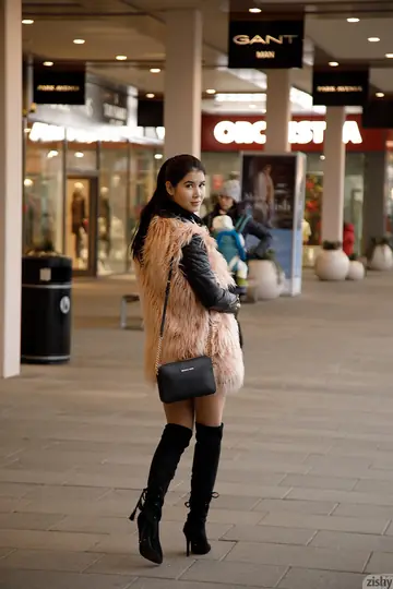 Tall Czech Brunette Flashes Her Tits and Nipples Outdoors in Boots