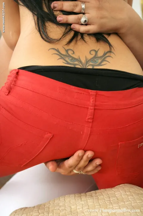 Mexican MILF and Thick Brunette Share Huge Toys in Lesbian Play – photo 16 of 20