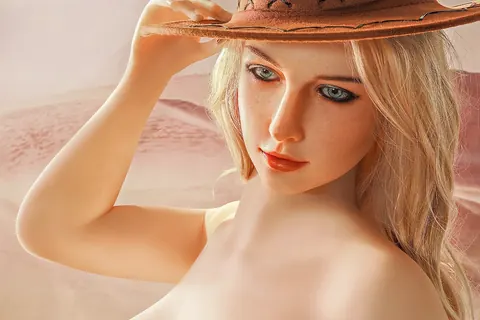 Busty Blonde Poses Nude Showing Her Pussy – photo 11 of 19