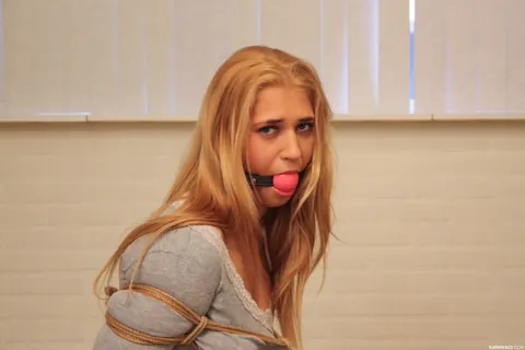 Linda Ray: Hungarian Blonde in Yoga Pants Fights Bondage Restraints – photo 9 of 21