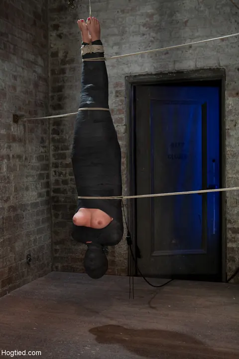 Chloe Camilla: Short-Haired Blonde MILF with Natural Tits Hogtied in Bondage – photo 15 of 21