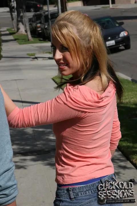 Desire Moore: Slim Blonde MILF Takes Interracial Group Anal Outdoors – photo 3 of 21