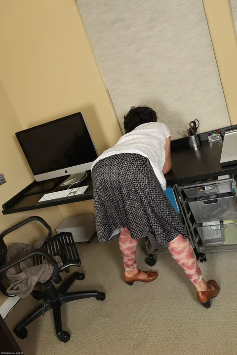 Short-Haired Secretary MILF Strips and Shows Her Hairy Pussy in the Office – photo 7 of 21