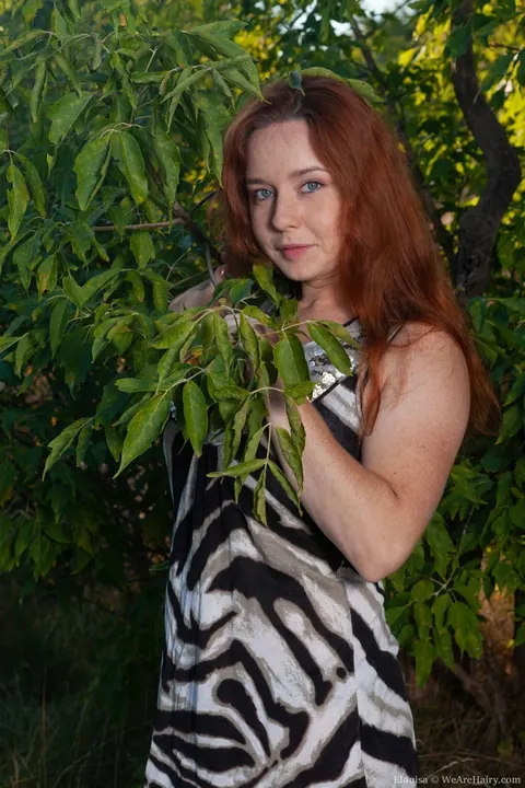 Pale Redhead MILF with Big Natural Tits Undresses and Spreads Outdoors – photo 4 of 20