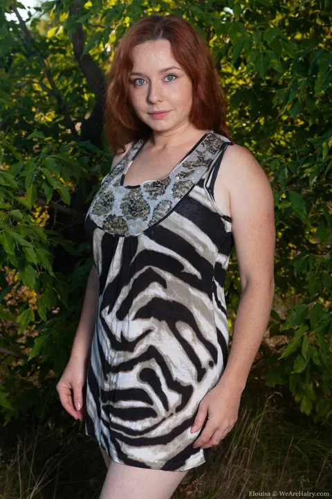 Pale Redhead MILF with Big Natural Tits Undresses and Spreads Outdoors – photo 3 of 20