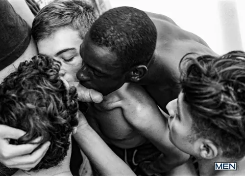 Hairy Men Kiss and Fuck in Interracial Group by the River – photo 14 of 21