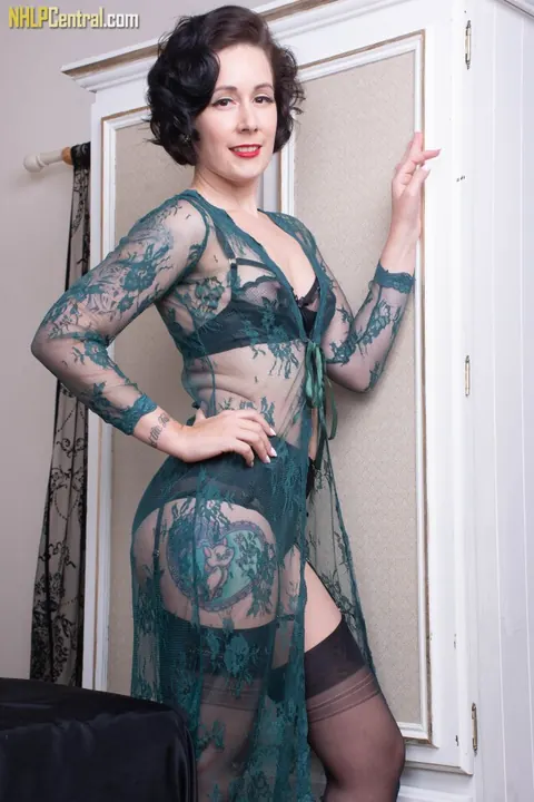 Belle OHara: Pale British Brunette in Lingerie Spreads Her Pussy Lips – photo 1 of 16
