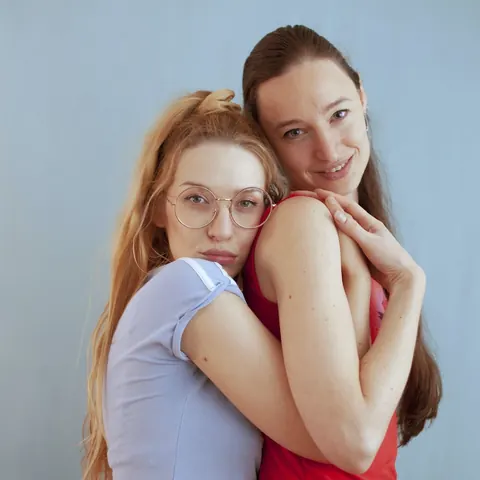 Nat Portnoy: European Brunettes Strip for Lesbian Fingering and Licking – photo 2 of 9