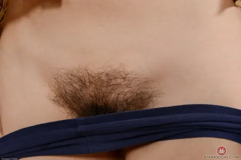 Tristessa: Redhead MILF Bares Hairy Armpits and Pussy – photo 2 of 21