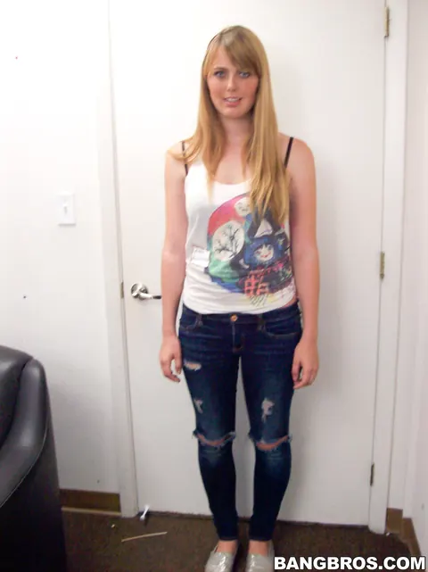 Emma Ash: Tall Pale Blonde Strips Out of Her Lingerie at the Casting – photo 3 of 20
