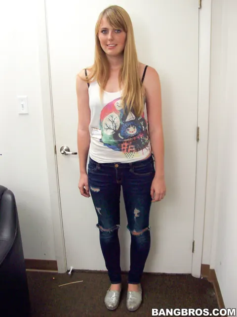 Emma Ash: Tall Pale Blonde Strips Out of Her Lingerie at the Casting – photo 1 of 20