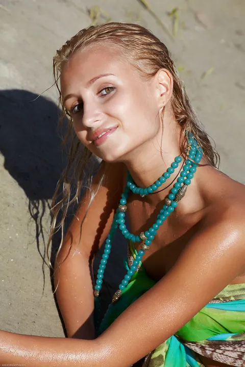 Petite Babe Lifts Her Skirt and Spreads on the Beach – photo 6 of 21