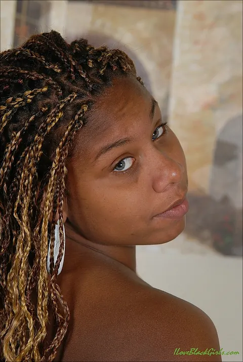 Ebony BBW Frees Saggy Tits from Bra and Slips Off Her Thong – photo 3 of 16
