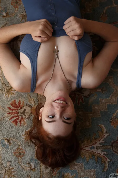 Sabrina Lynn: Tall Redhead in a Bodysuit and Boots Shows Off Her Figure – photo 12 of 12