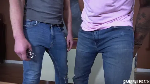Interracial Men Kiss and Fuck on Camera – photo 5 of 20