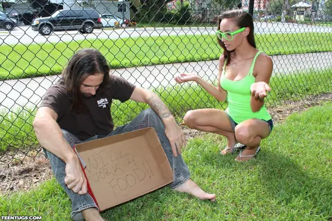 Sasha Foxx: Busty Brunette in Glasses Gives a Handjob Outdoors – photo 3 of 21