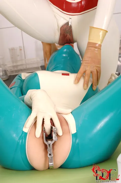 Clanddi Jinkcego: French Blonde and British Brunette in Latex Bondage Spread – photo 19 of 21