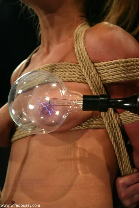 Audrey Leigh: Blonde Dominatrix Binds and Fingers Submissive in Lesbian BDSM – photo 9 of 21