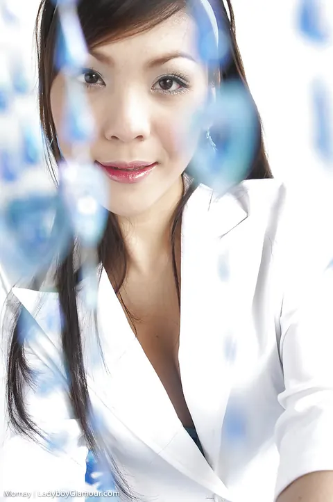 Thai Trans Woman Eases Down Her Panties and Poses Nude – photo 1 of 16
