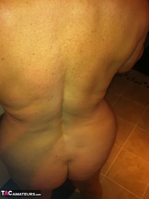 Bustybliss: Mature BBW Gives Gloved Blowjob Until He Cums – photo 14 of 20