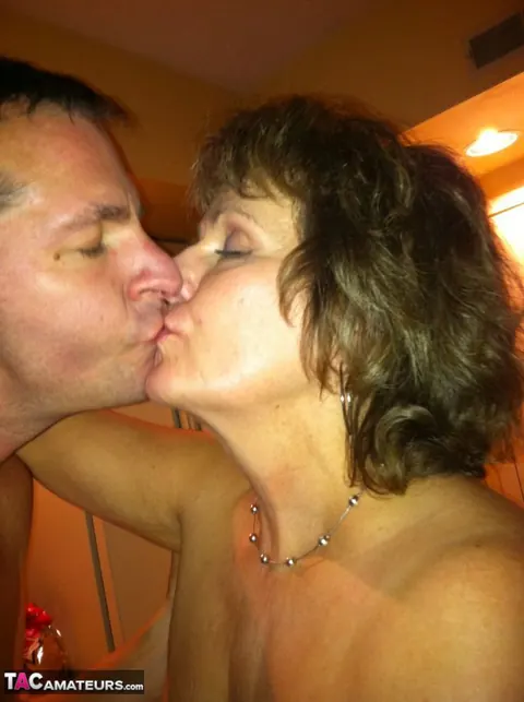 Bustybliss: Mature BBW Gives Gloved Blowjob Until He Cums – photo 10 of 20
