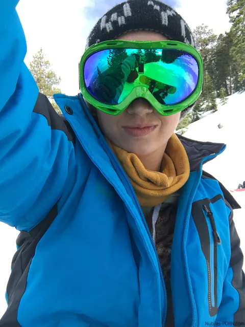 Kristen Scott: Two Skinny Women Pose on the Ski Slopes in Boots – photo 10 of 16