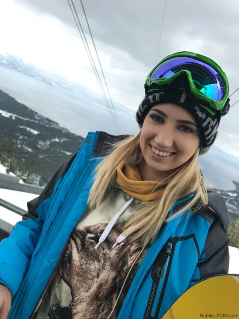Kristen Scott: Two Skinny Women Pose on the Ski Slopes in Boots – photo 5 of 16