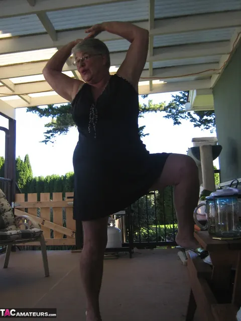 BBW MILF with Short Hair Undresses and Spreads Her Pussy – photo 12 of 20