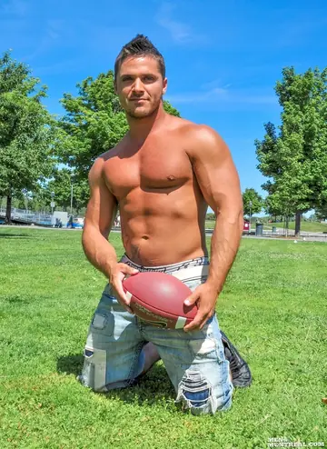 Two Athletic Men Kiss and Have Anal Sex