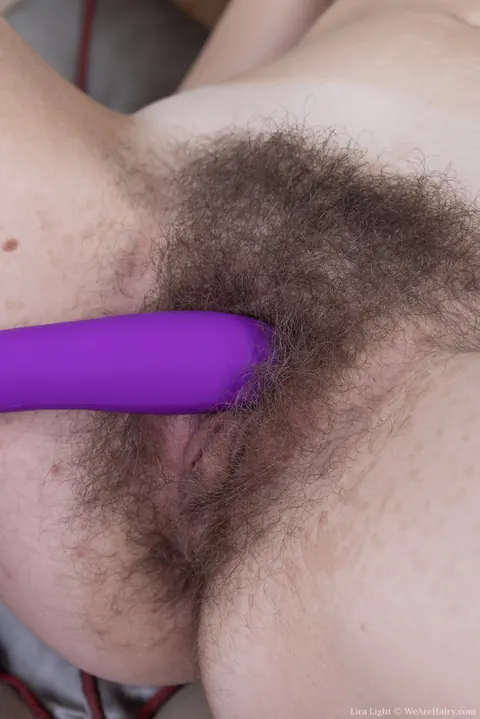 Lira Light: Curly Redhead Amateur Toys Her Hairy Pussy – photo 15 of 21
