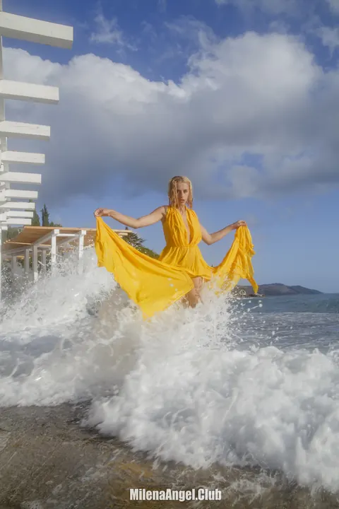 Anoli Angel: Busty Blonde Lifts Her Dress and Spreads on the Beach – photo 5 of 15
